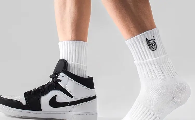 Personalized Elegance: Embroidery Custom Men Socks