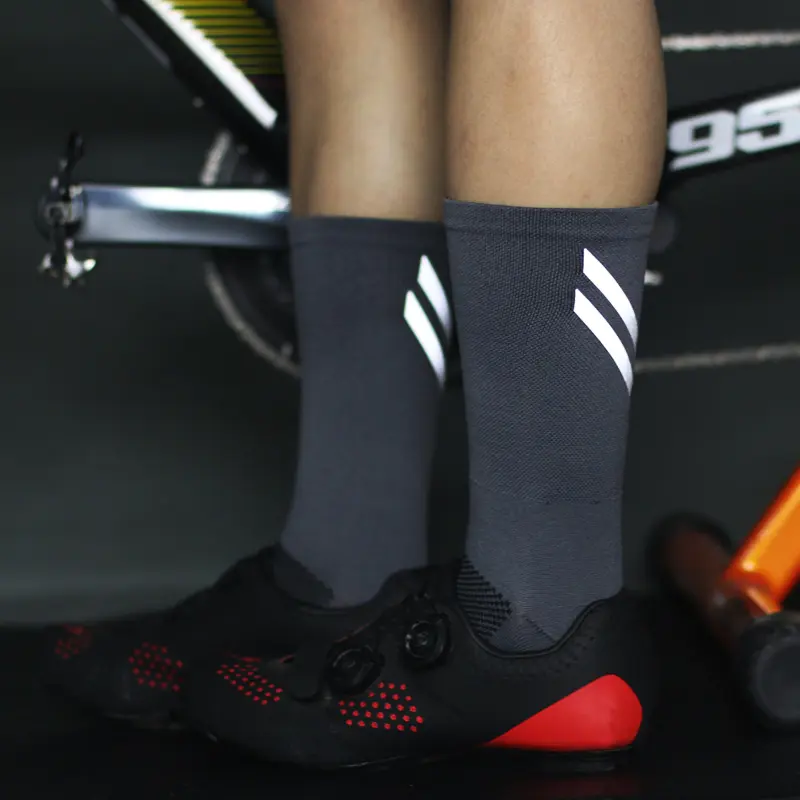 V&J custom nylon athletic running sport cycling socks bamboo bike socks